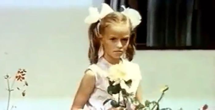 Оксана Бобрович в фильме Про Витю, про Машу и морскую пехоту