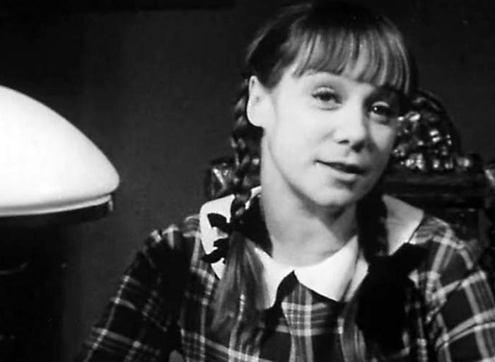 Оксана Левинсон в фильме Платон Кречет