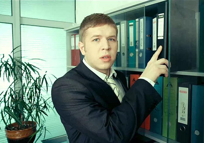 Олег Новиков в сериале СашаТаня