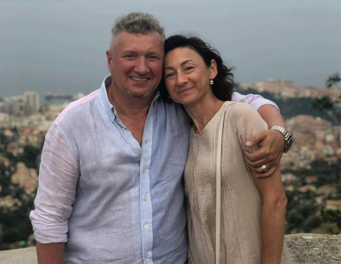 Олег Комаров и жена Алла