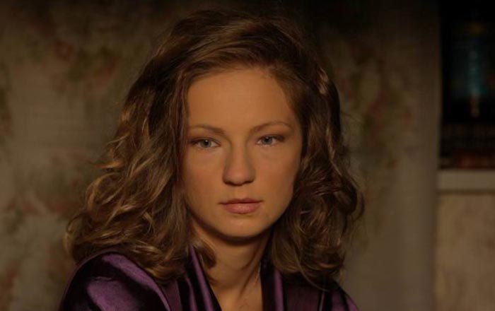 Ольга Озоллапиня в фильме 14+