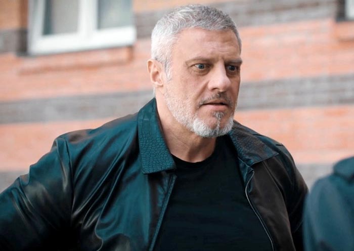 Павел Климов в сериале Мастодонт-2