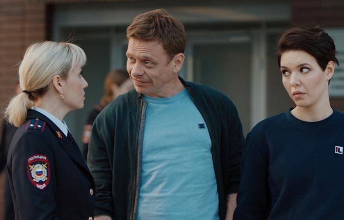 Павел Майков в сериале Девушки с Макаровым