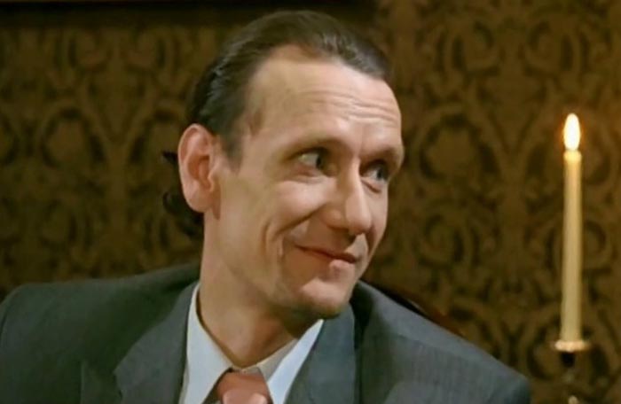 Павел Ульянов в сериале Мошенники Неуловимая четвёрка