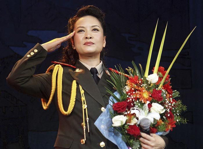 китайская певица Пэн Лиюань