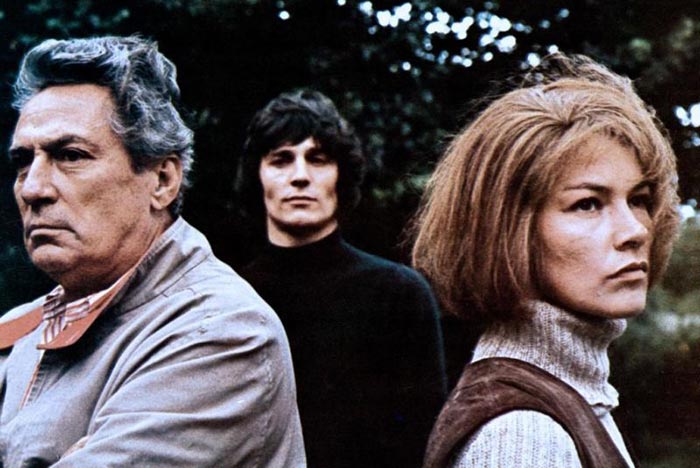 Питер Финч в фильме Воскресенье, проклятое воскресенье