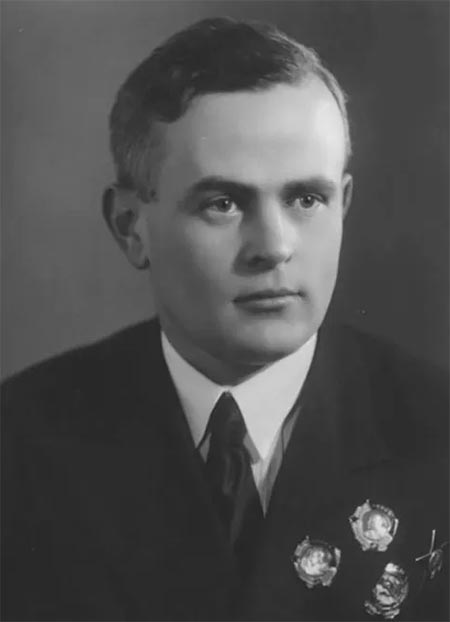 Пётр Петрович Ширшов