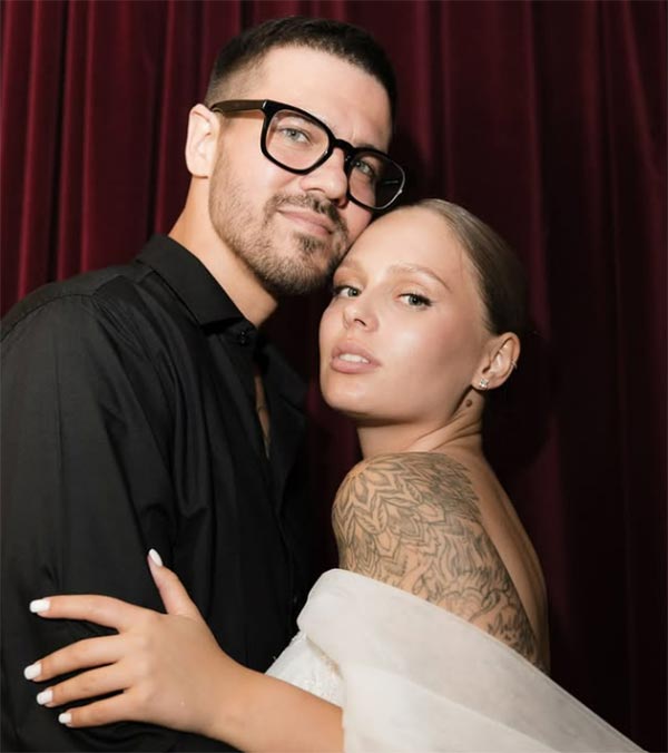 Илья Иванов и жена Алена Хмелюк