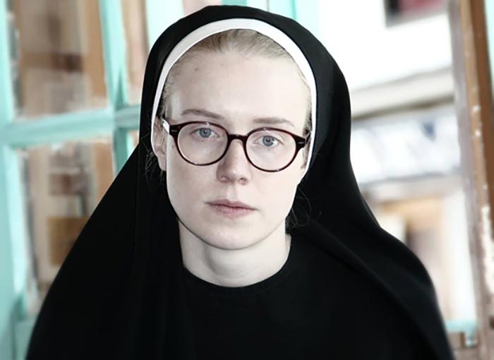 Полина Лиске в фильме Спасение