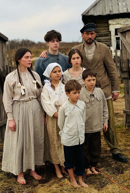 Илья Аксенов в фильме Июньская полынь