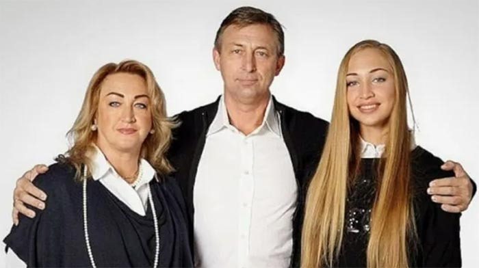 Радион Гатауллин с женой и дочерью