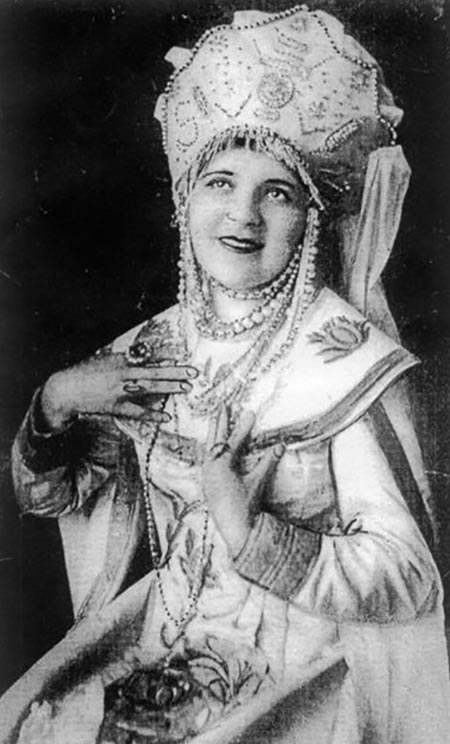 певица и актриса Раиса Окипная