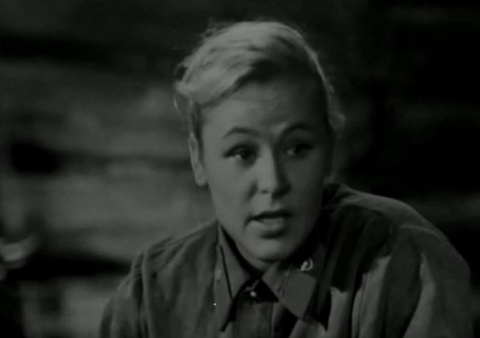 Раиса Рязанова в роли Гули Королевой