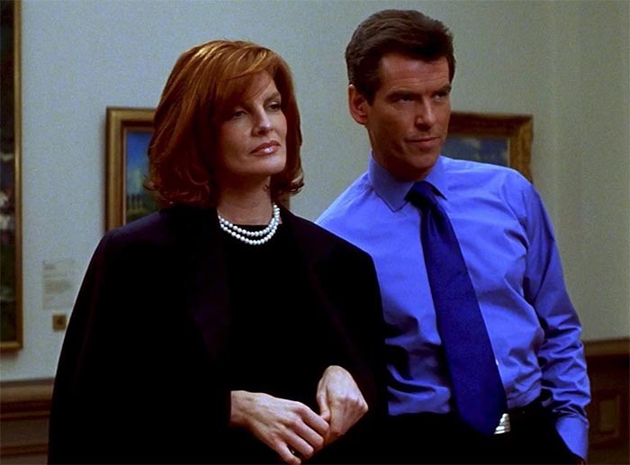 Рене Руссо в фильме Афера Томаса Крауна