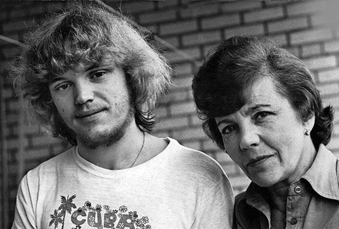 Римма Казакова и сын Егор Радов