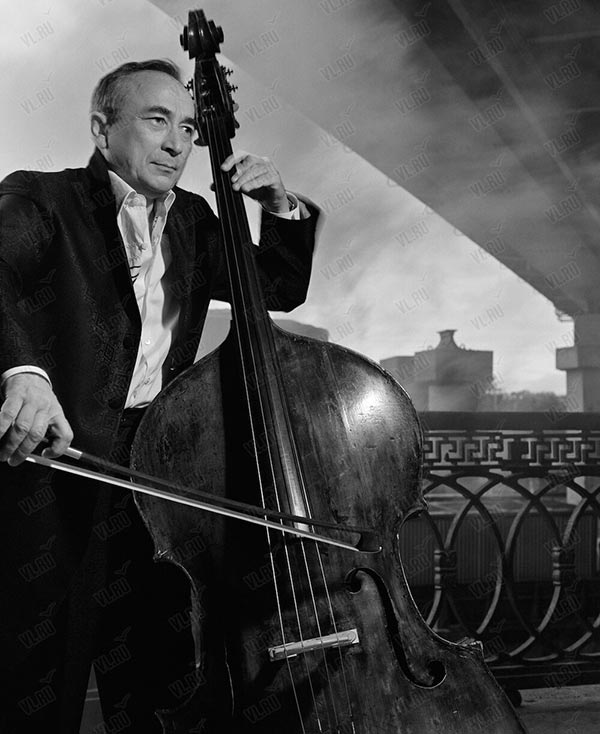 контрабасист Рустем Габдуллин