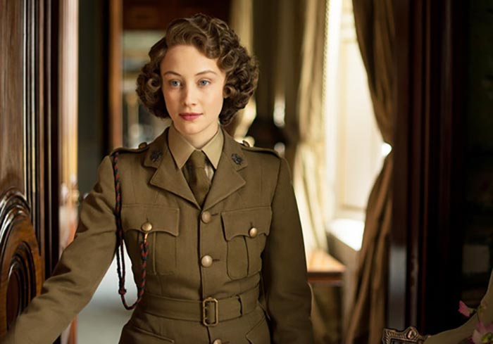 Сара Гадон в фильме Лондонские каникулы