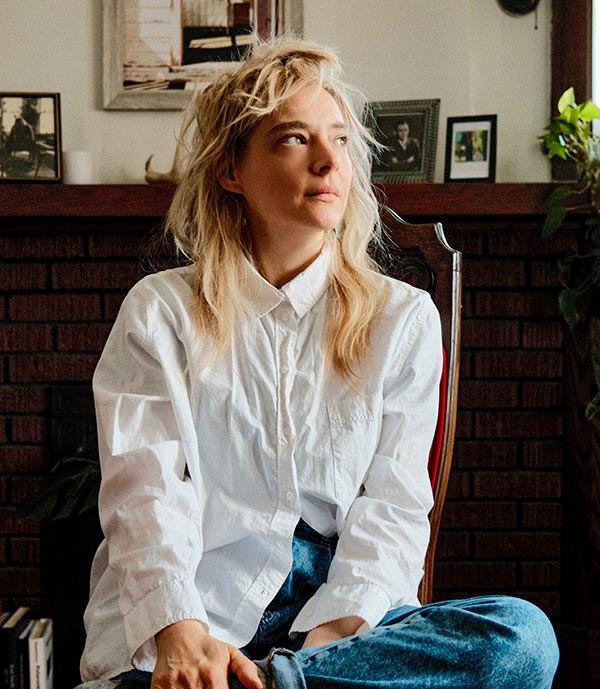 актриса Саша Ормонд