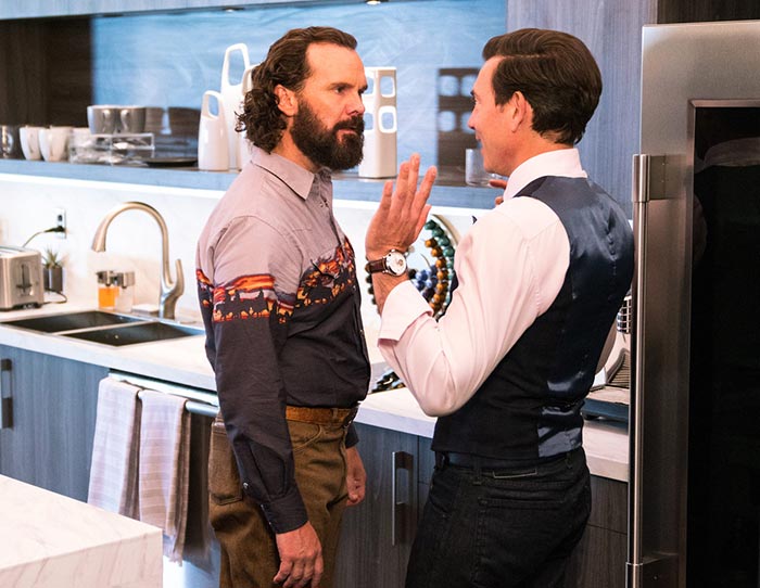 Шон Бриджерс в сериале Достать коротышку