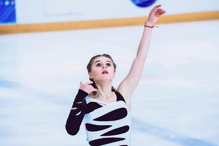 фигуристка-одиночница Серафима Саханович