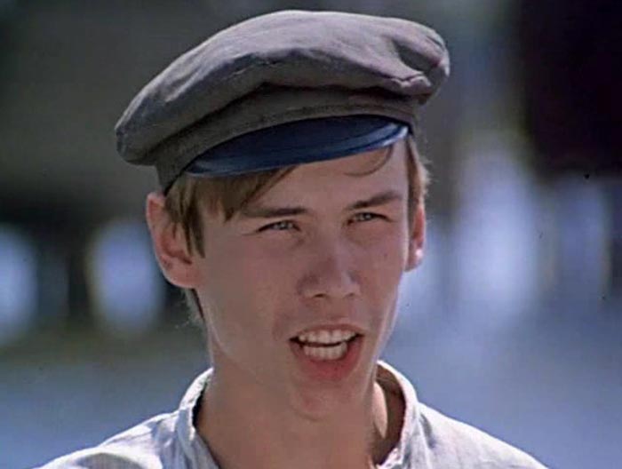 Сергей Дементьев в фильме Красные пчёлы