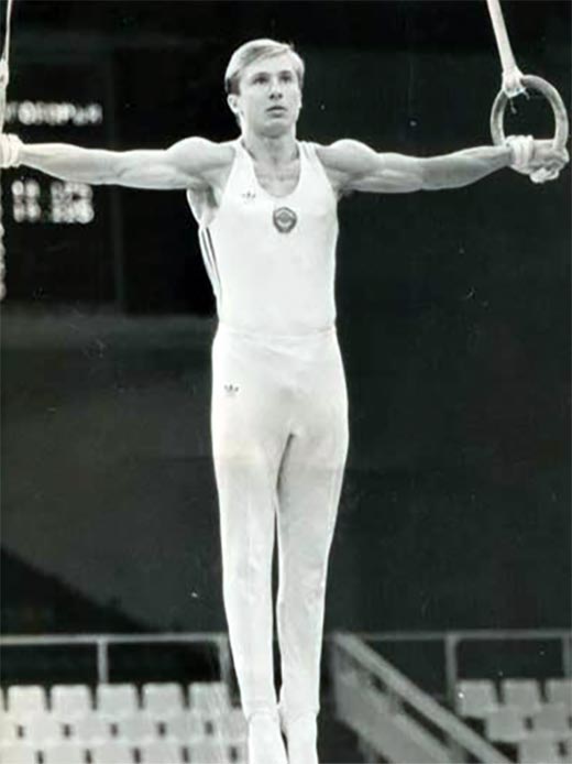 советский гимнаст Сергей Харьков