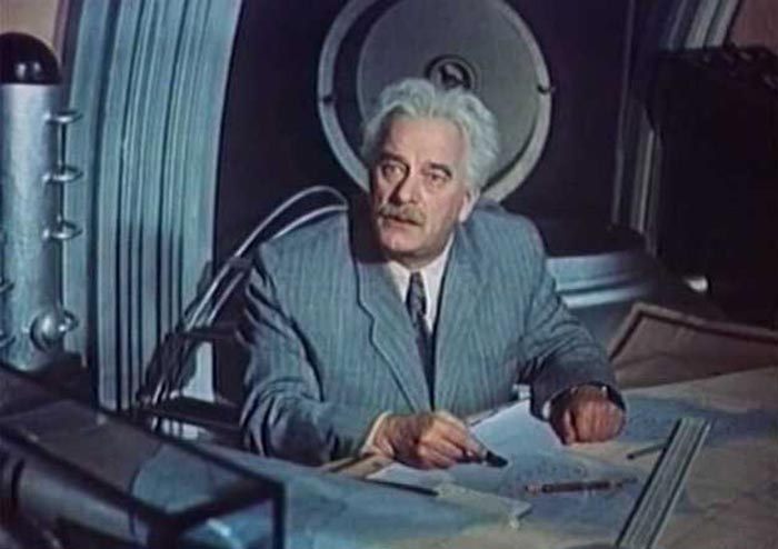 Сергей Комаров в фильме Тайна двух океанов