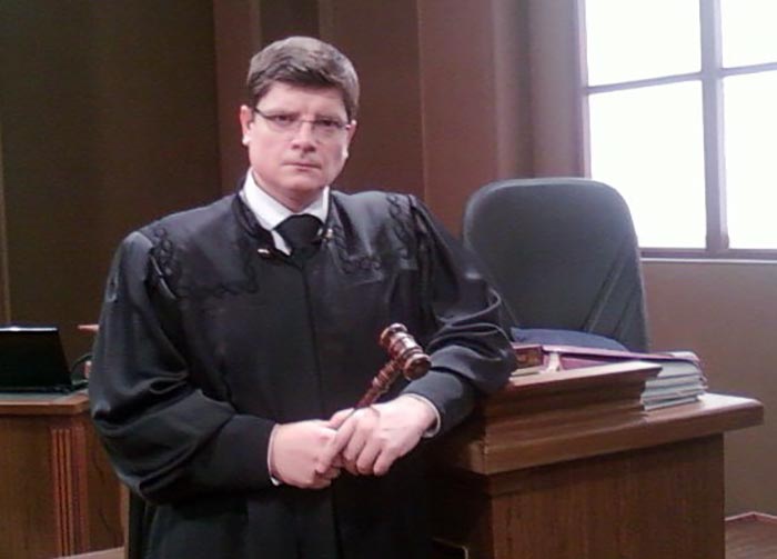 Сергей Косач в сериале Адвокатессы