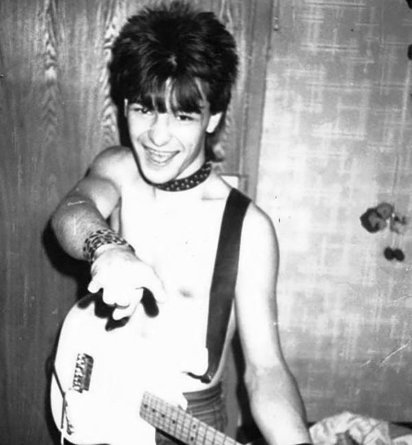 гитарист Сергей Кудишин