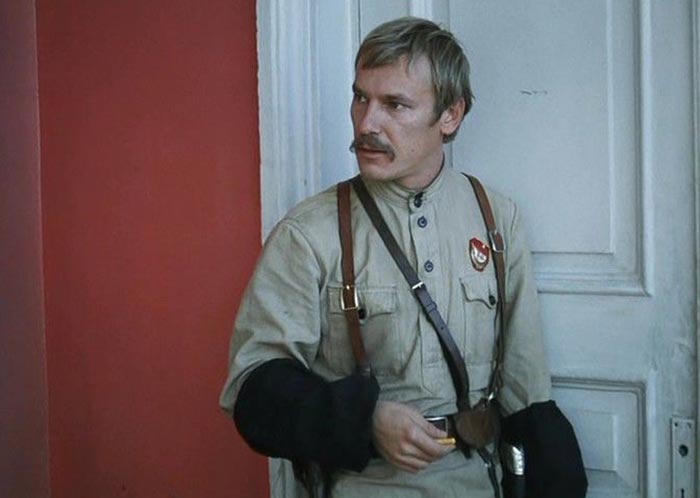 Сергей Шакуров в фильме Свой среди чужих