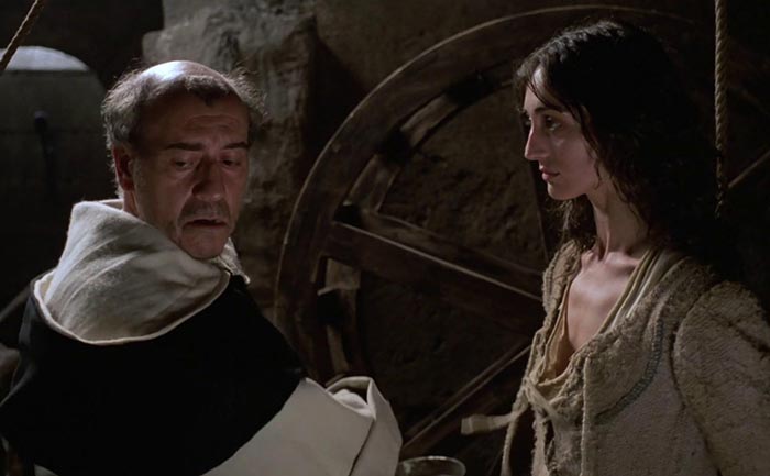 Сильвия Мунт в фильме Шабаш ведьм