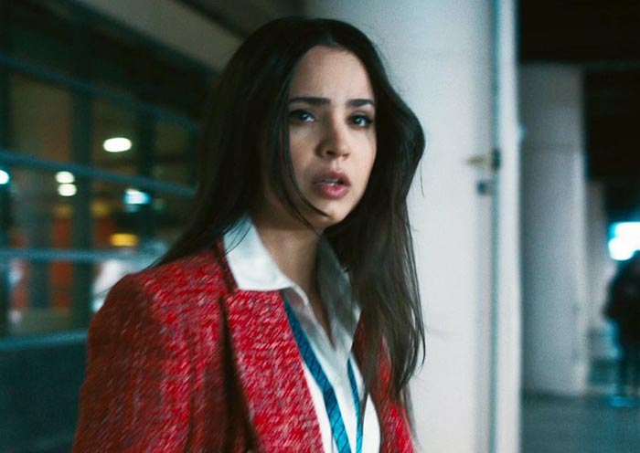 София Карсон в фильме Ручная кладь