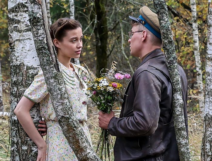 София Лопунова в фильме Есть только МиГ