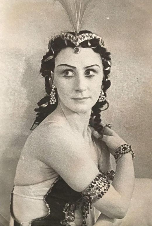 советская балерина Софья Головкина