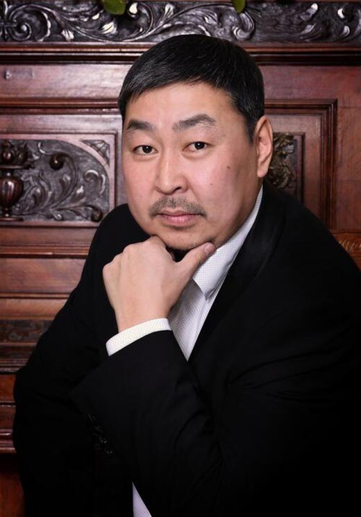 актер Солбон Субботин