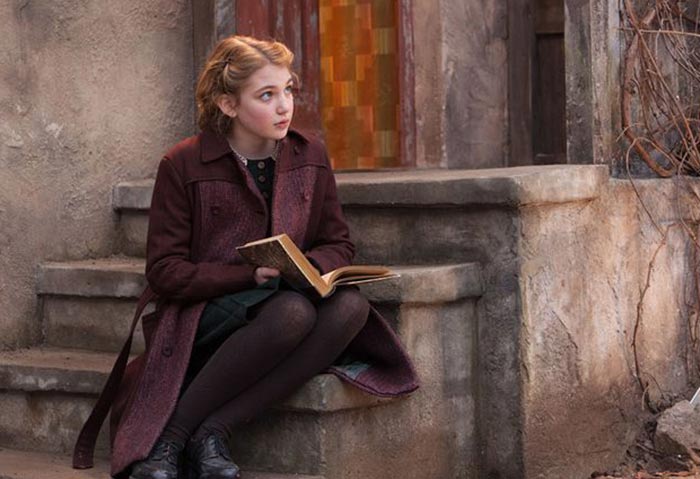 Софи Нелисс в фильме Воровка книг