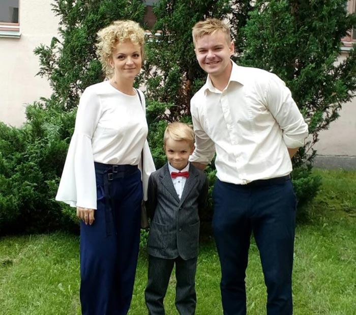 Степан Фромичев-Корсаков в детстве с родителями