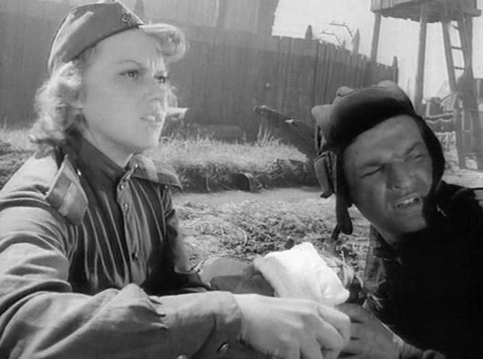 Сусанна Серова в фильме На дорогах войны