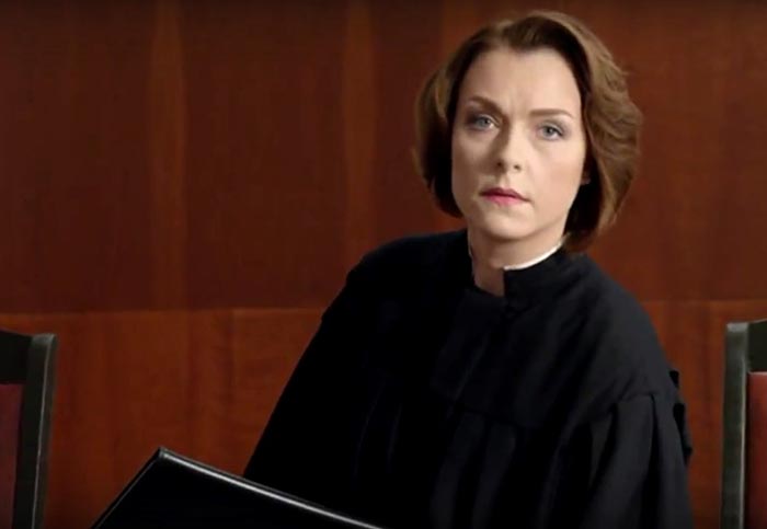 Светлана Антонова в сериале Дело судьи Карелиной