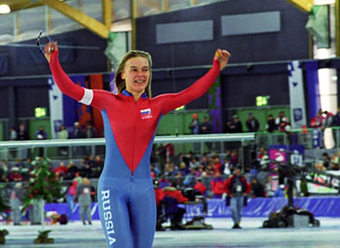 конькобежка Светлана Бажанова