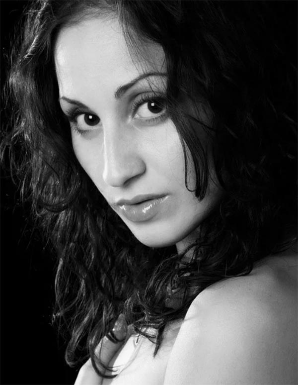 актриса Светлана Базинская