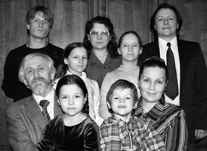 Тамара Баснина с семьей
