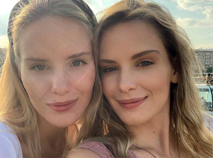 Татьяна Ратникова с сестрой-близнецом Екатериной
