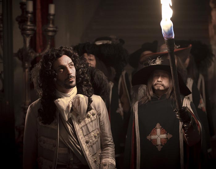 Томер Сислей в фильме Анжелика маркиза ангелов