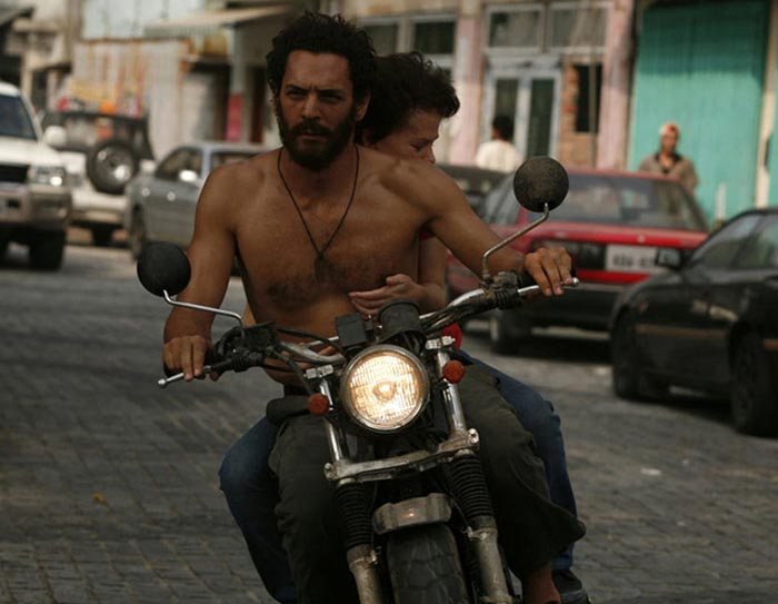 Томер Сислей в фильме Ларго Винч Начало