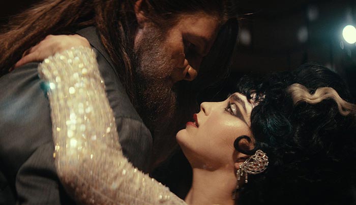 Томми Дьюи в фильме Мой сосед - монстр