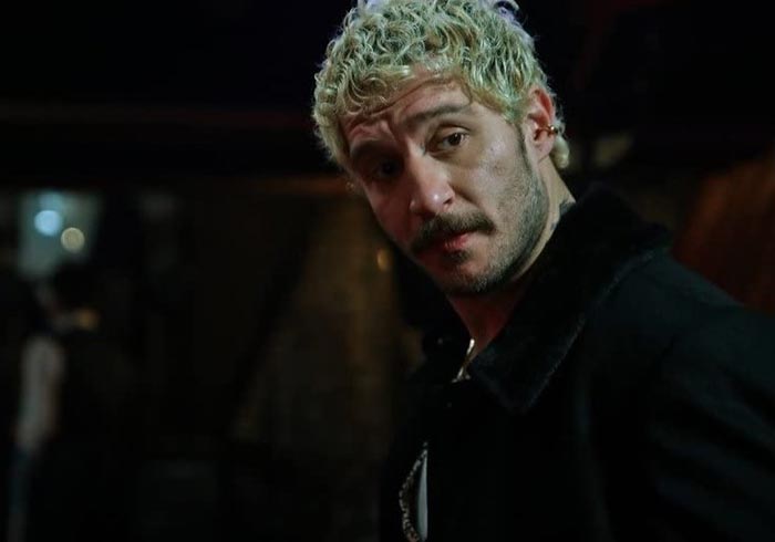 Ураз Кайгылароглу в сериале Три куруша