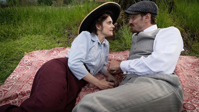 Ванесса Лойбл в фильме Кандинский и его муза