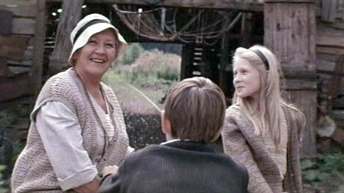 Варвара Сошальская в фильме Голубой портрет