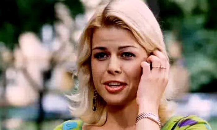 Василина Сахнова в фильме Мужчина в доме